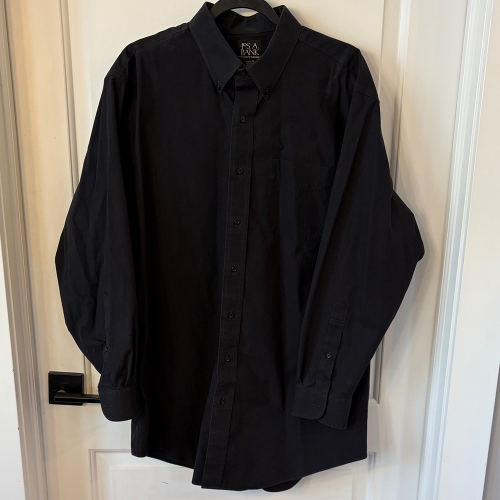 Jos. A. Bank Men’s Black Tailored Fit Traveler’s Collection Shirt. 17 1/2 - 34.